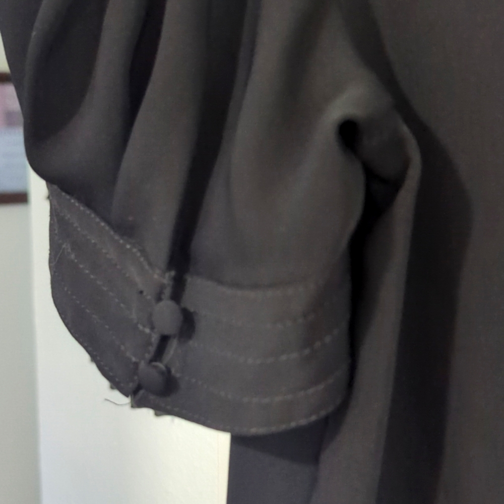 Express Elegant Black Women's Medium Top - Picture 6 of 8